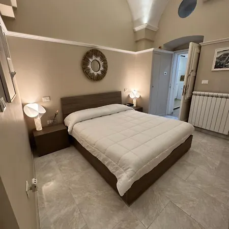 Dimora Dileonardo شقة كاروفينيو