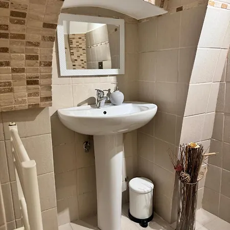 شقة Dimora Dileonardo *